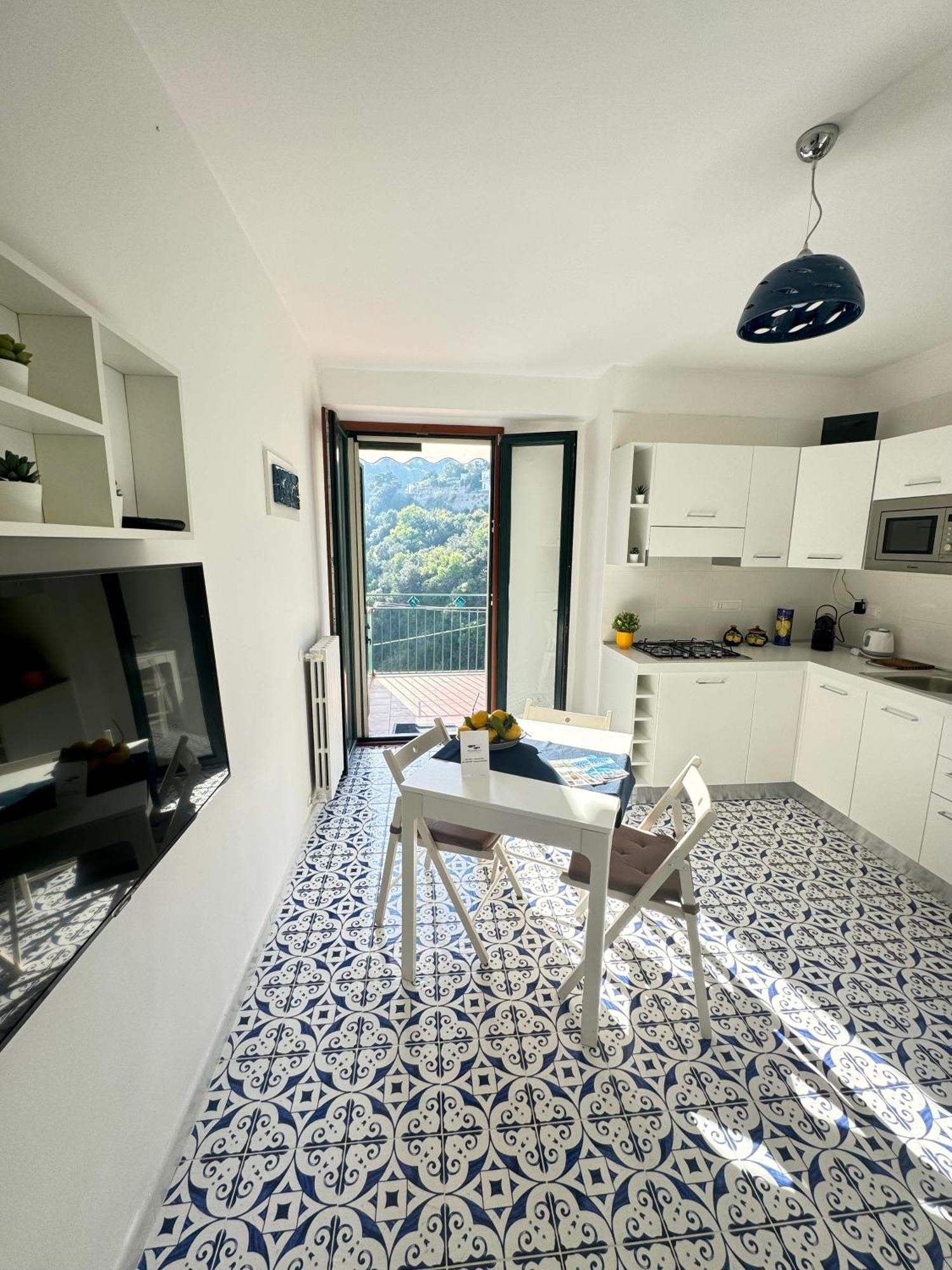 Panoramic Flat Amalfi Coast - Sea View 1 Apartment Vietri sul Mare Exterior photo